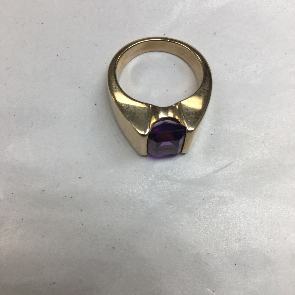14K Gold Amethyst Ring - Picture 5 of 8